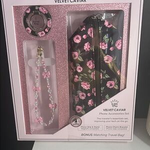 Velvet Caviar Pink Rose Phone Accessories Set💕